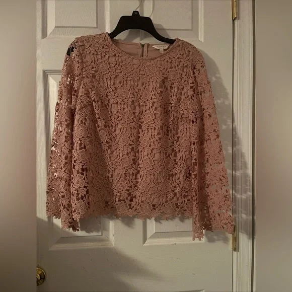Woman’s pink sheer blouse - Size M - Picture 1 of 8